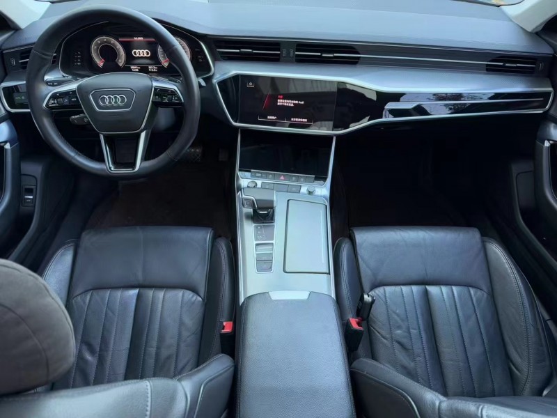 济宁21年奥迪A6L5