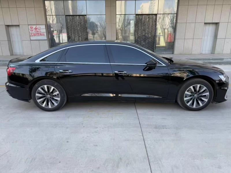 济宁21年奥迪A6L7