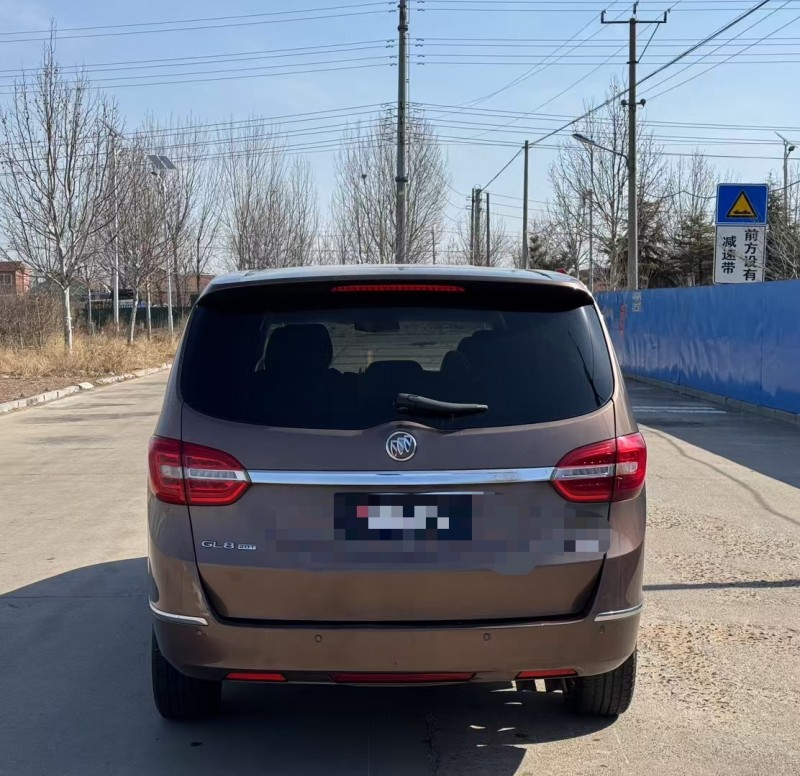 青岛20年别克GL89