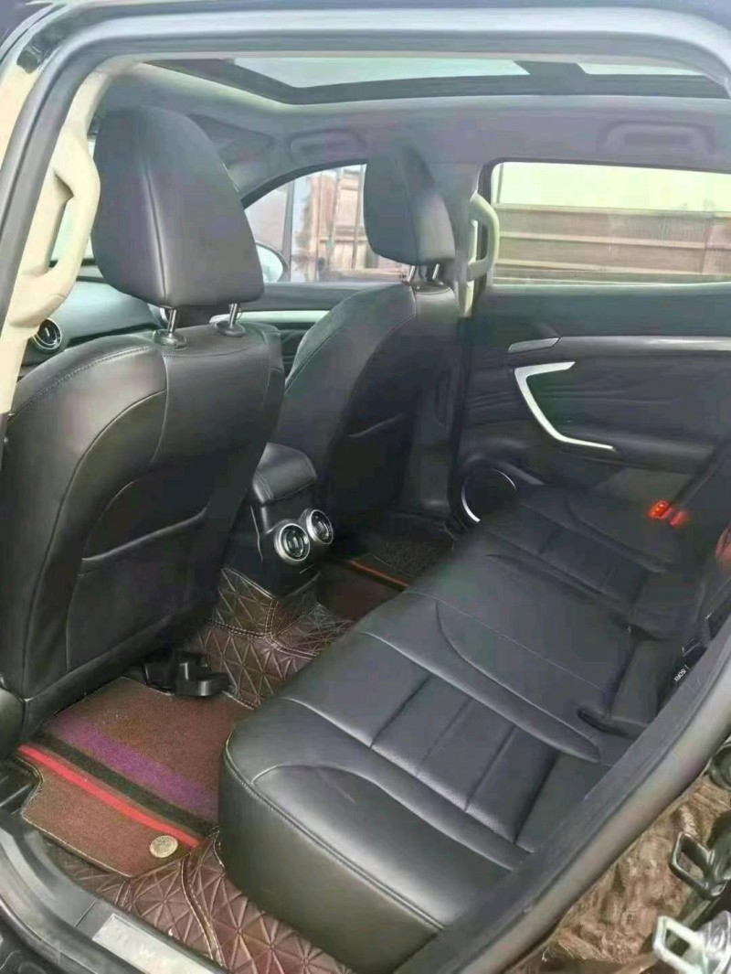 天津18年長城汽車魏牌3