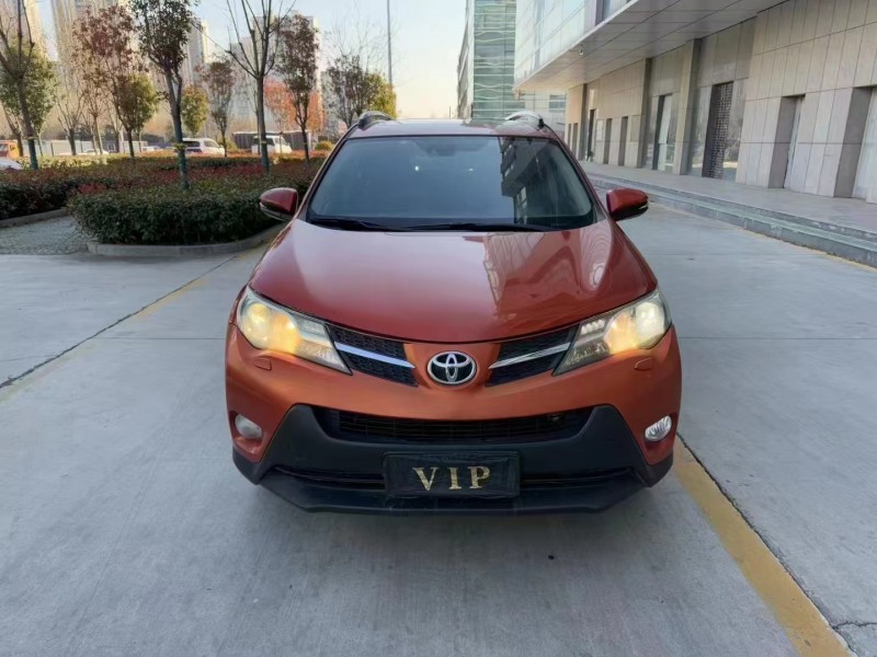 济宁14年丰田RAV41