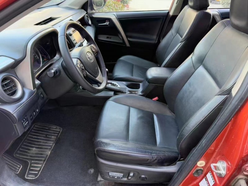济宁14年丰田RAV44
