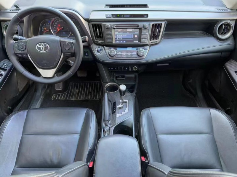 济宁14年丰田RAV45