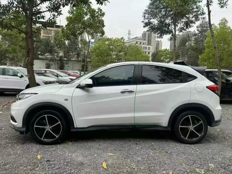 广州22年本田缤智2