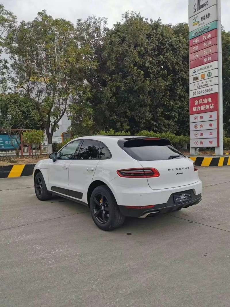 广州15年保时捷Macan5