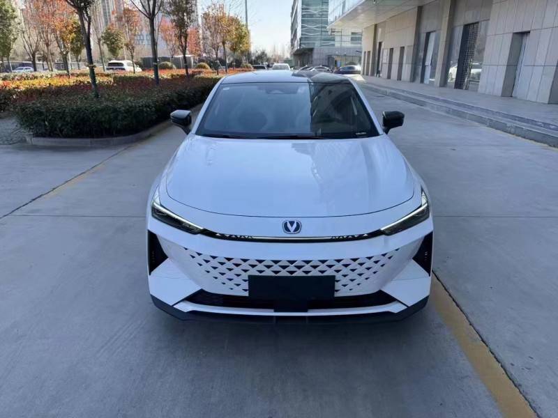 濟寧25年長安汽車UNI1