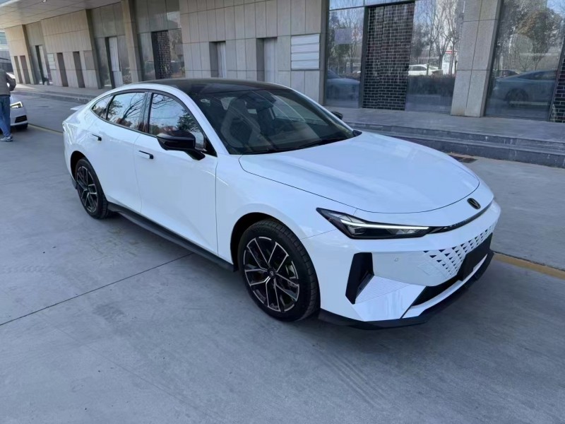 濟寧25年長安汽車UNI2