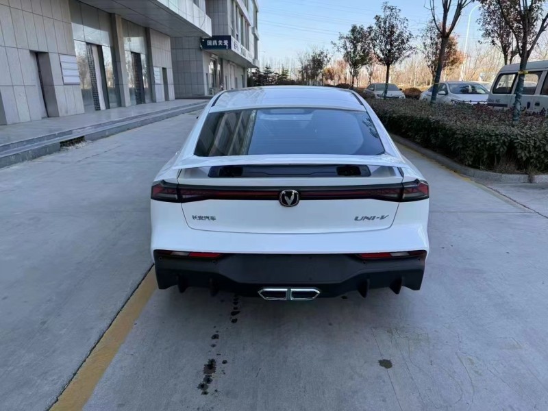 濟寧25年長安汽車UNI9
