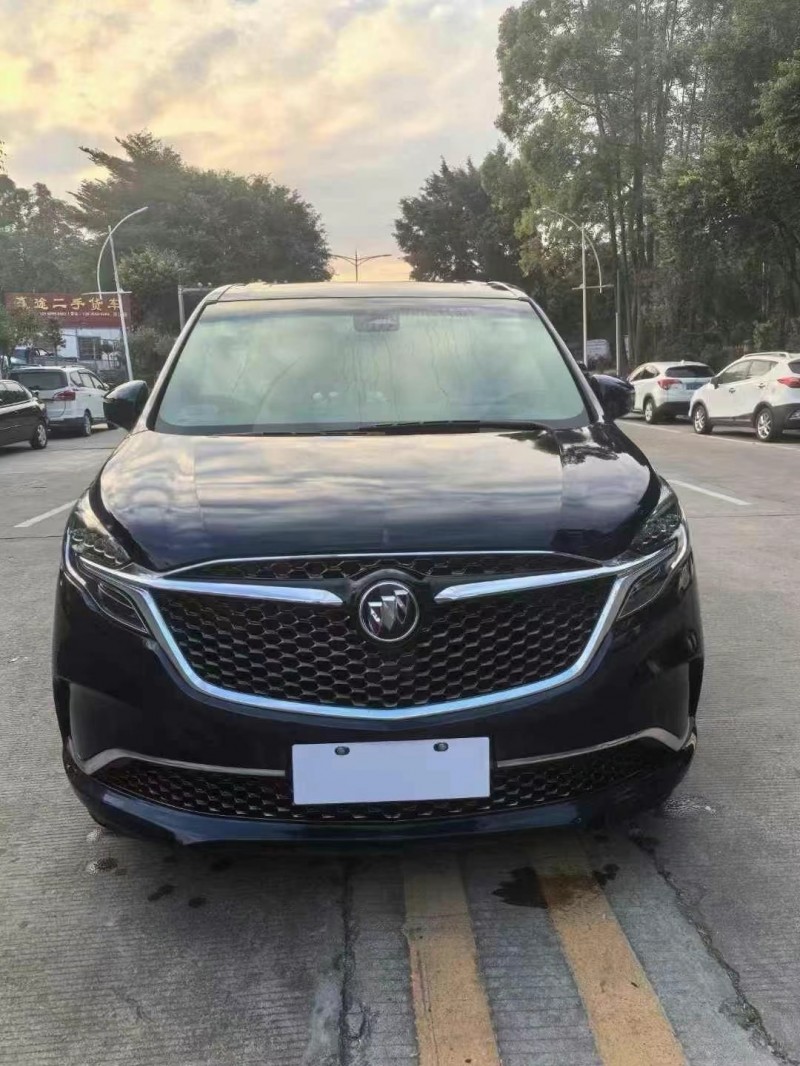 广州21年别克GL81