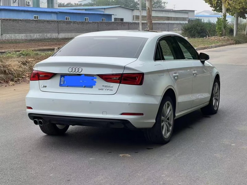 济宁16年奥迪A37