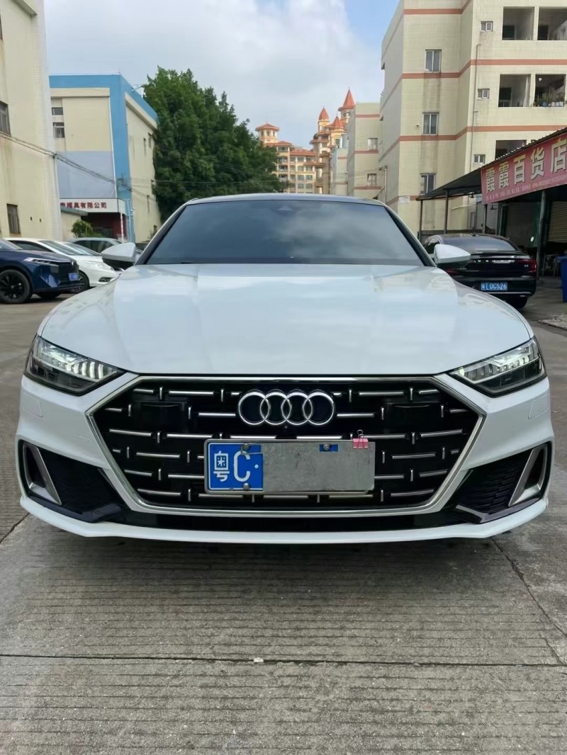 中山22年奧迪A7L1
