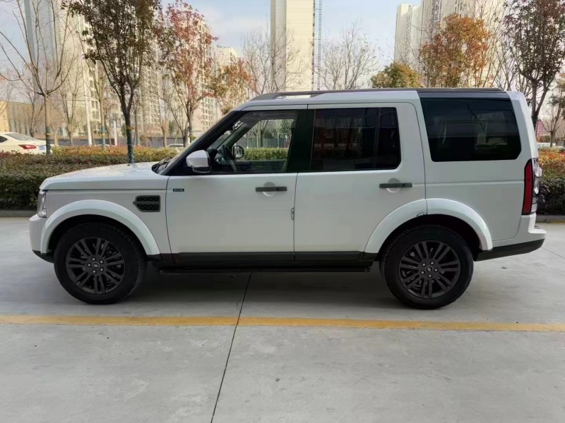 济宁17年路虎发现8