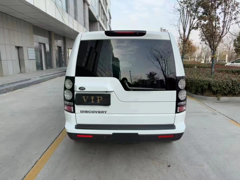 济宁17年路虎发现9