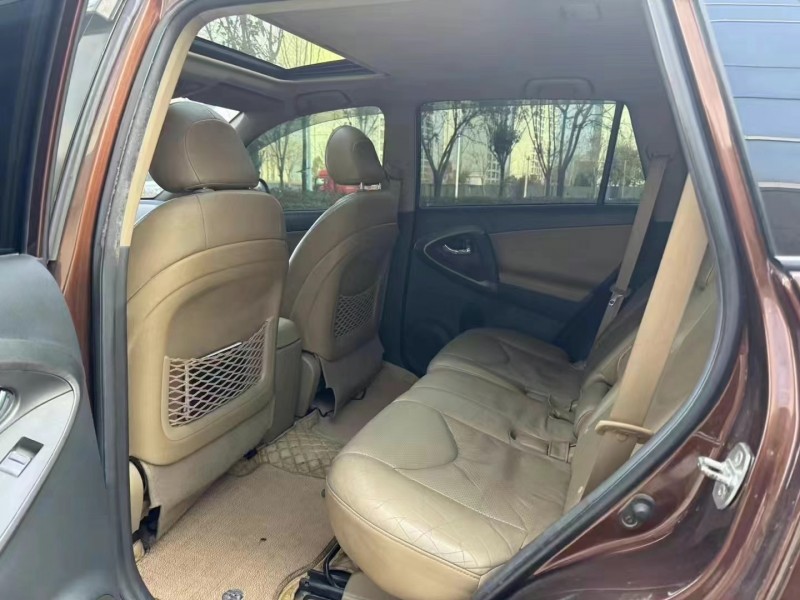 济宁12年丰田RAV45