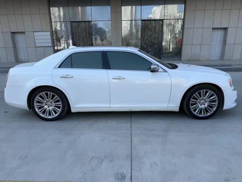 济宁13年克莱斯勒300C7