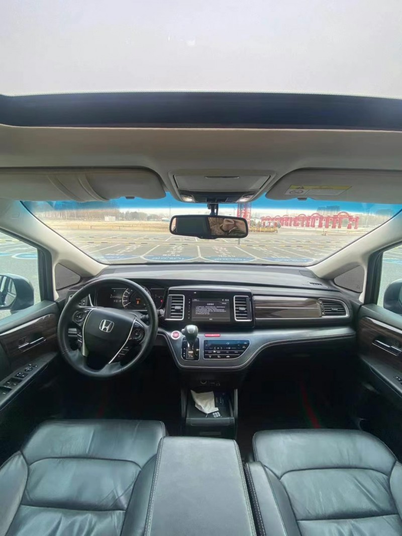 营口17年本田艾力绅7