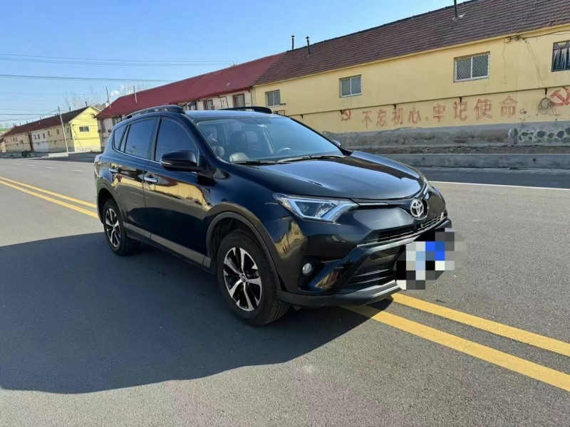 德州18年豐田RAV43