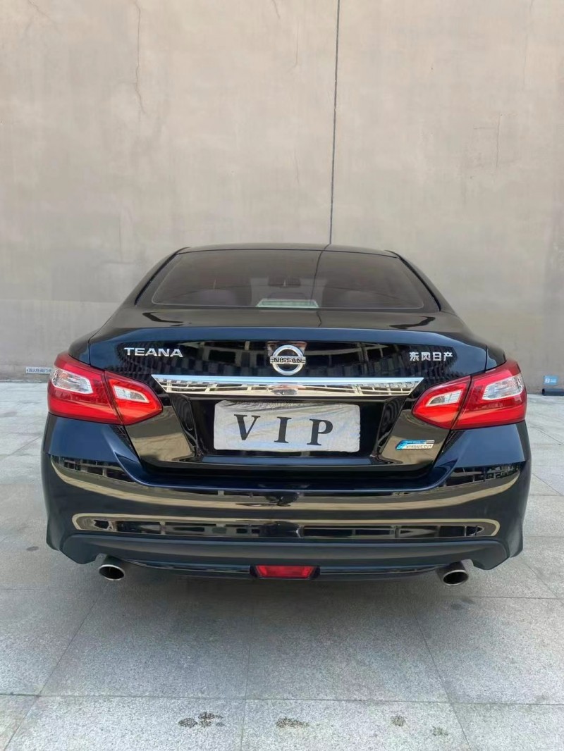 營口18年日產天籟7