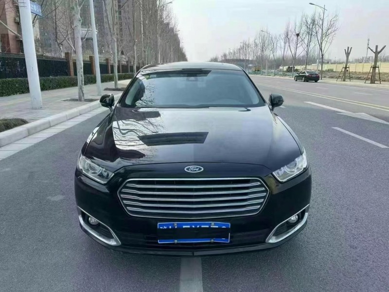鄭州18年福特金牛座1