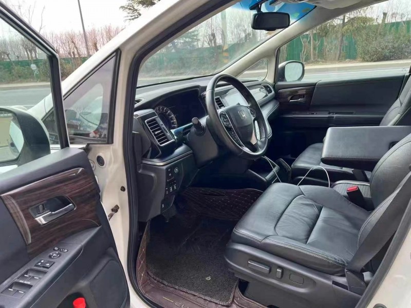 徐州18年本田艾力绅5