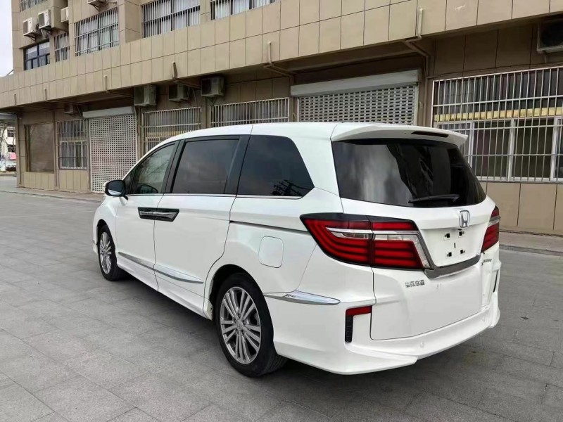 徐州18年本田艾力绅7