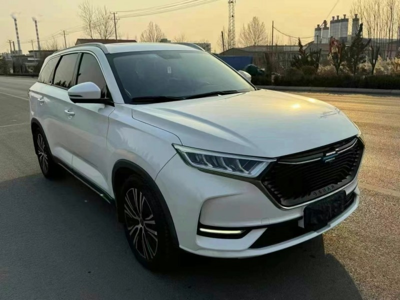 東營20年長安汽車歐尚2