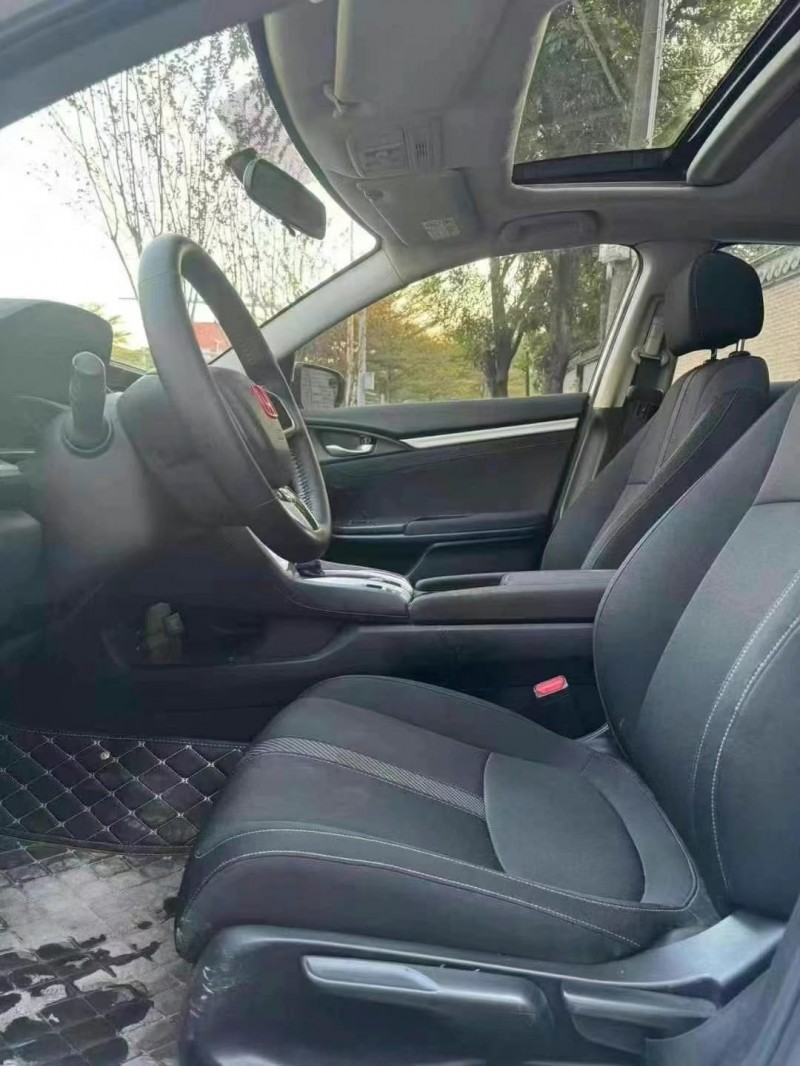 深圳19年本田思域5