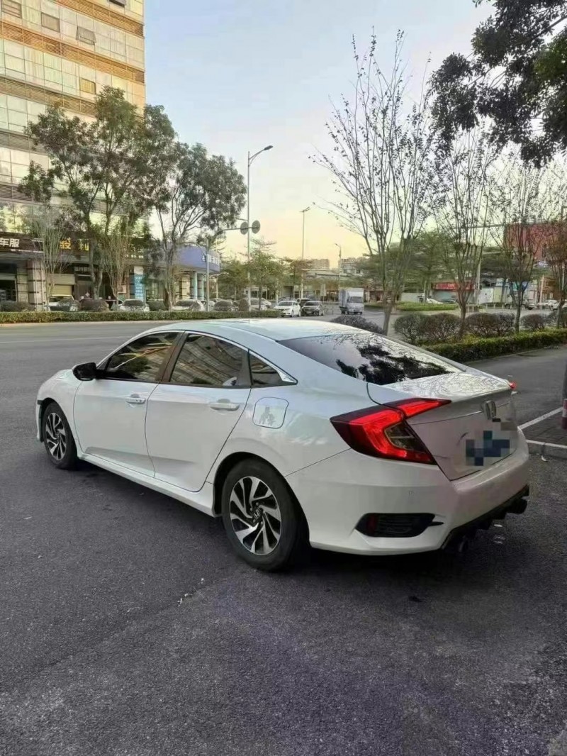 深圳19年本田思域8