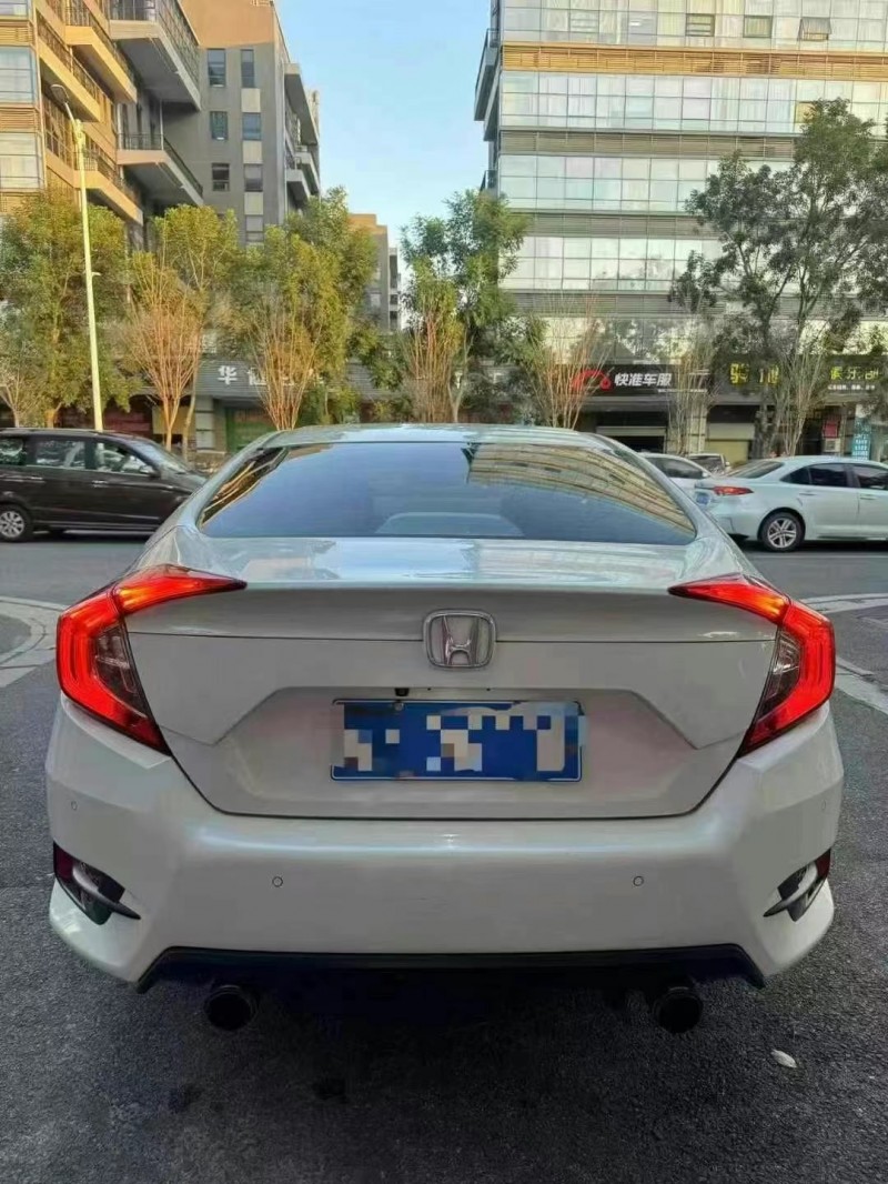 深圳19年本田思域9