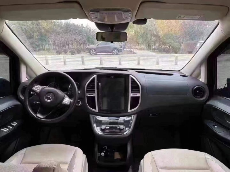 菏泽18年奔驰威霆4