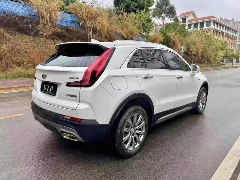 南寧21年凱迪拉克XT48