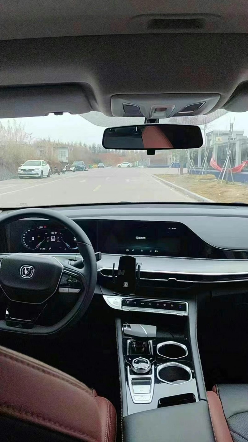 南寧23年長安汽車逸動4