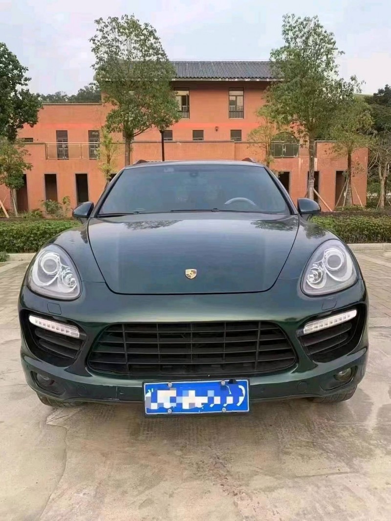 深圳12年保时捷卡宴1