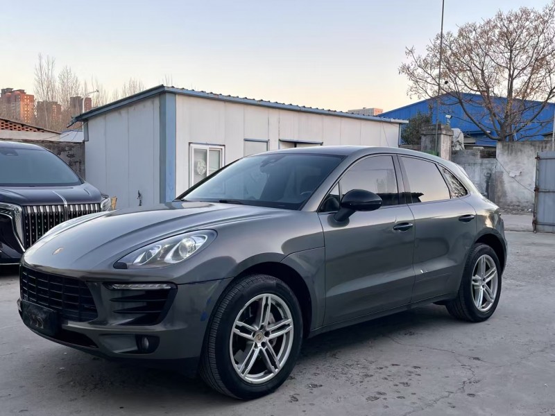 济宁17年保时捷Macan2