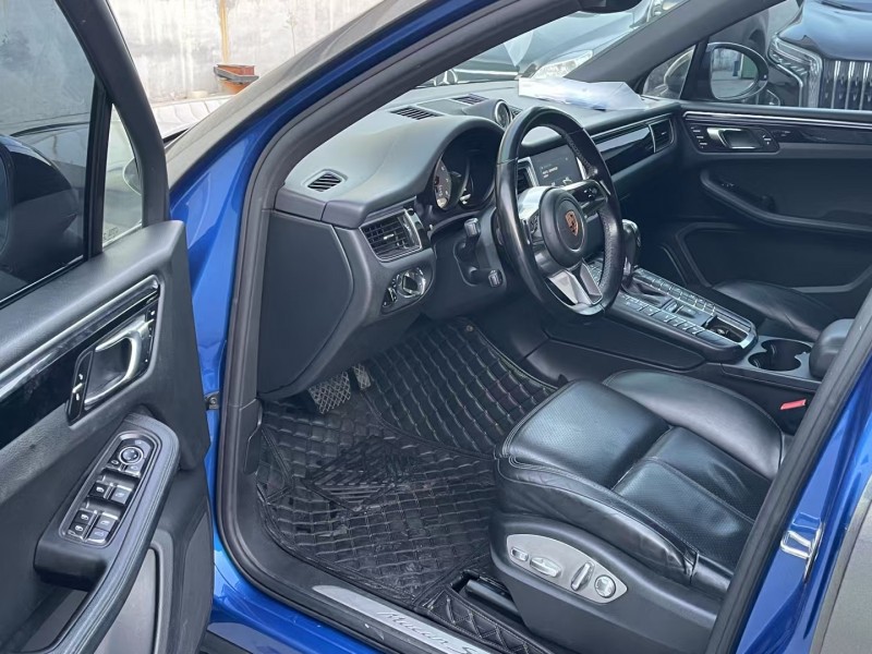 济宁17年保时捷Macan6