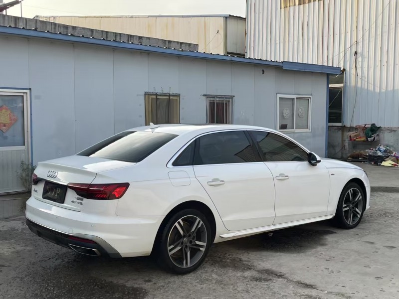 济宁21年奥迪A4L7