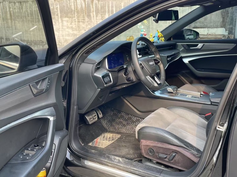 济宁19年奥迪A6L6