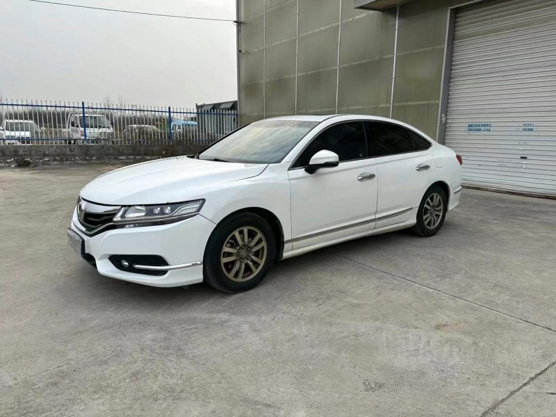 徐州17年本田思铂睿3