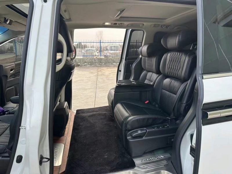 徐州22年本田艾力绅7