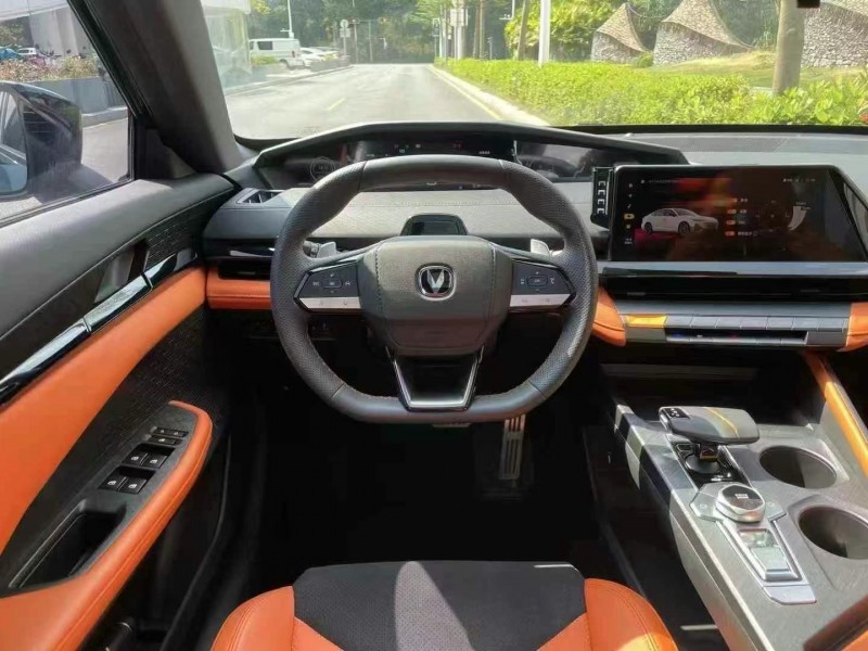 深圳23年長安汽車UNI4
