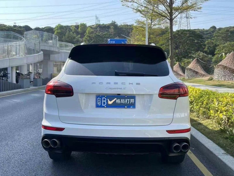 深圳17年保時捷卡宴9