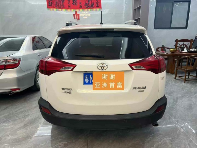 广州15年丰田RAV4荣放6