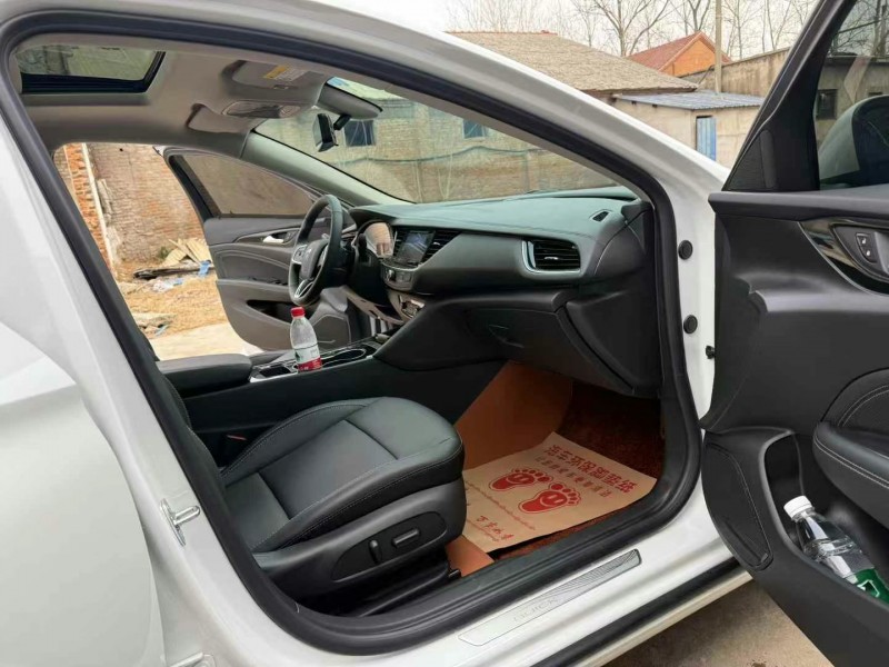 徐州23年别克君威6