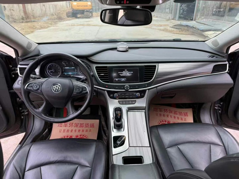 徐州17年别克君越5