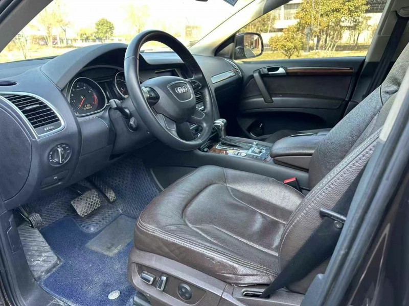 枣庄14年奥迪Q75