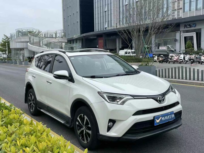 深圳18年豐田RAV4榮放2