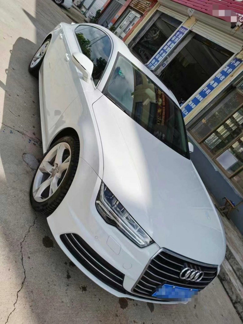 济宁17年奥迪A7L3