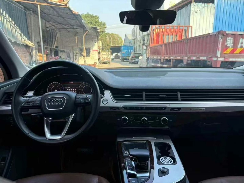 广州17年奥迪Q76