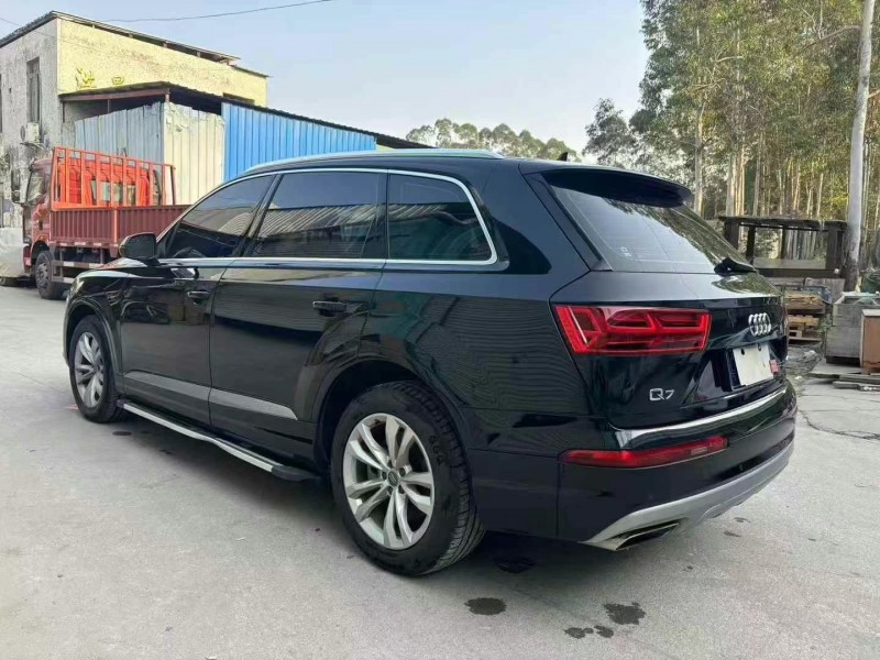 广州17年奥迪Q79
