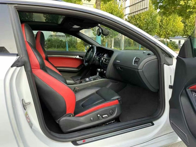 徐州15年奥迪RS55